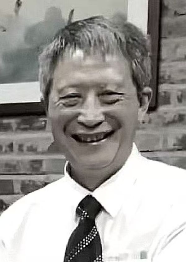 深切缅怀澳门世界报社社长、国际记者协会主席蒋知昆先生